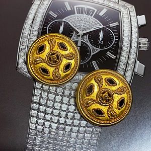 🖤©️Liz Claiborne.Inc💕gold tone clip earrings